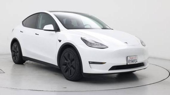 TESLA MODEL Y 2021 5YJYGDEE2MF218507 image